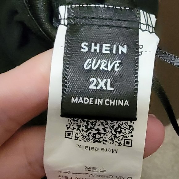 Elegant Black Sheer Overlay Pants - Picture 5 of 5